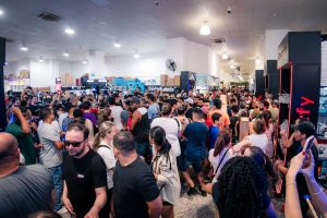 Impresionante inicio del segundo día de Black Friday en Shopping China