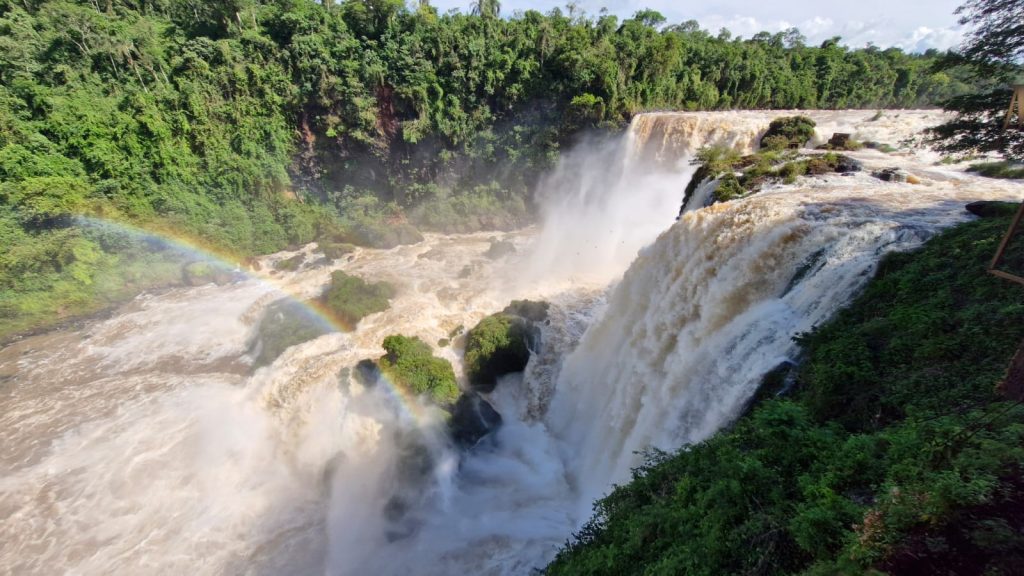 Ministra de Turismo propone declarar feriados nacionales para impulsar la economía y el turismo interno