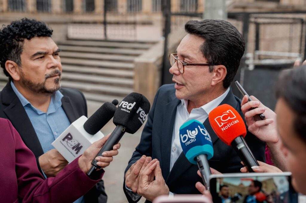 Colombia | Caicedo pide a Petro construir un Frente Nacional de Fuerzas Progresistas para blindar el proyecto de cambio