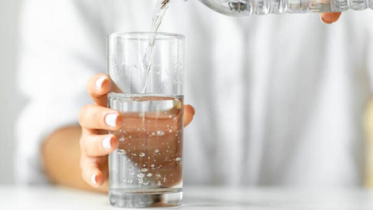 bacteria-Pseudomonas-aeruginosa-en-agua-mineral-3
