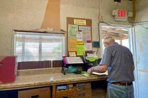 Millones de estadounidenses podrían perder la ayuda alimentaria federal