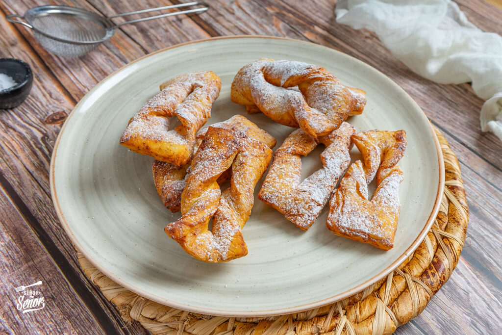 Calzones rotos. Receta de postre chileno