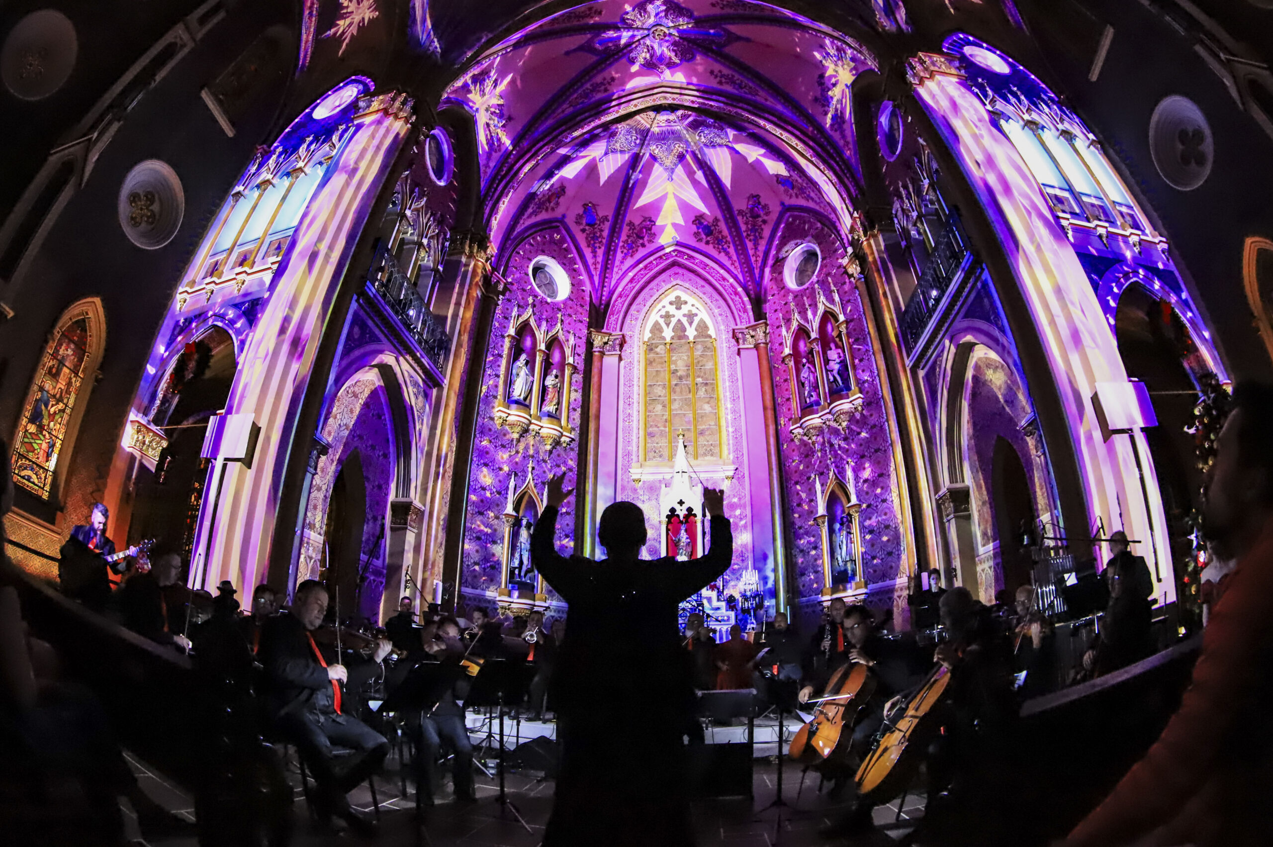 Abre el segundo lote de entradas para el espectáculo en la Catedral de Curitiba