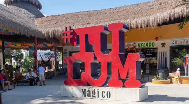 Tulum: suspendidos 4 hoteles por malear con propinas y los menús