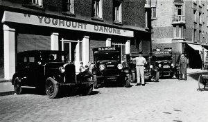 ¿Quién es Danone? La francesa que hace yogures, vende agua y busca quedarse con la leche argentina.