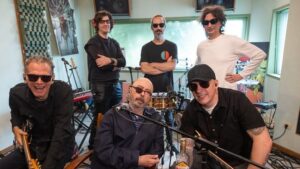 El Indio Solari de regreso: volvió a grabar con los Fundamentalistas del Aire Acondicionado