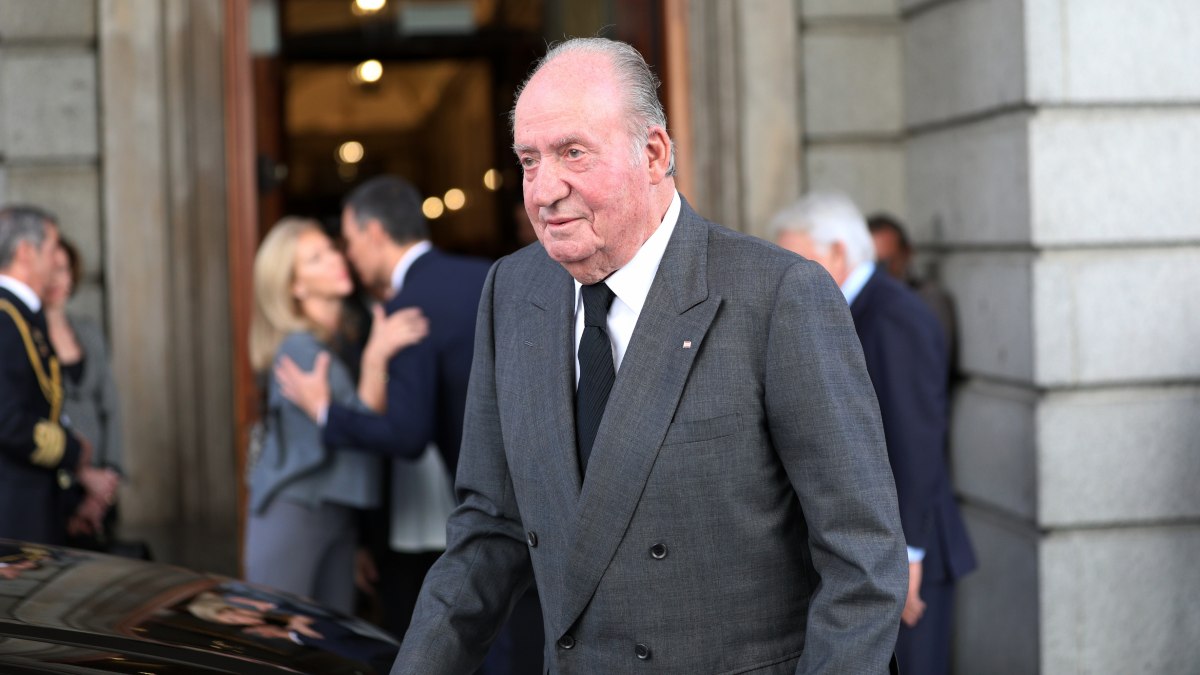 IU critica que la conmemoración de la monarquía busca «blanquear» al emérito