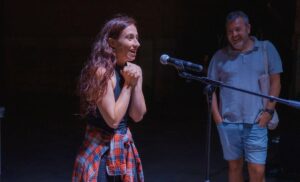 Micromusicales y precariedad: ‘No-Diva’ sacude Russafa Escènica