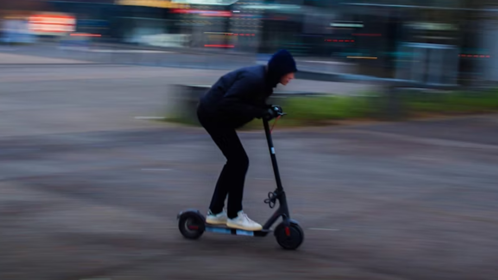 ¿Pierdes puntos del carnet si das positivo en alcoholemia en bicicleta o patinete?