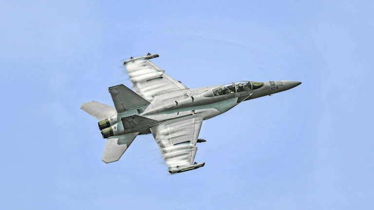 España firma dos contratos para comenzar el desarrollo de los cazas de sexta generación