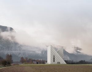 Sede de Dynafit en Kiefersfelden por Barozzi Veiga: paisaje, técnica y comunidad