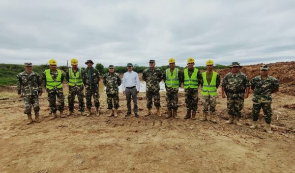 El Ejército contribuye con la calidad de vida de la comunidad indígena Makxlawaya