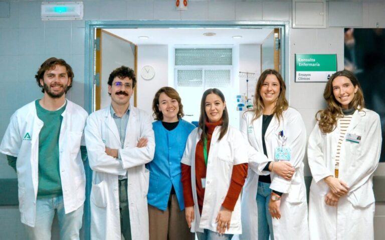 Dos-pacientes-del-Hospital-Virgen-del-Rocio-de-Sevilla-pioneros-1024x638