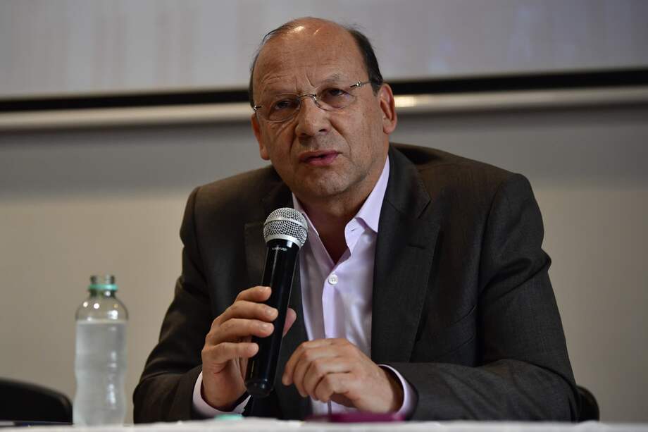 Colombia Busca un Lugar en el Banco de los BRICS y Sacude el Tablero del Financiamiento Multilateral