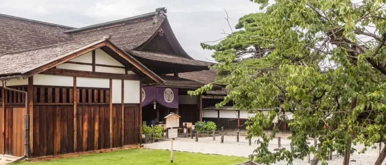 Takayama-Jinya-oficina-del-shogunato-en-Hida
