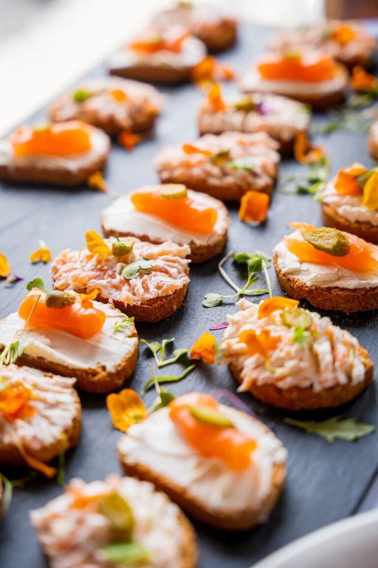 canapes-de-Navidad-elegantes-y-baratos-1764590903