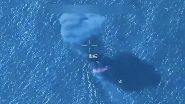 Estados Unidos ataca tres supuestas narcolanchas en el océano Pacífico