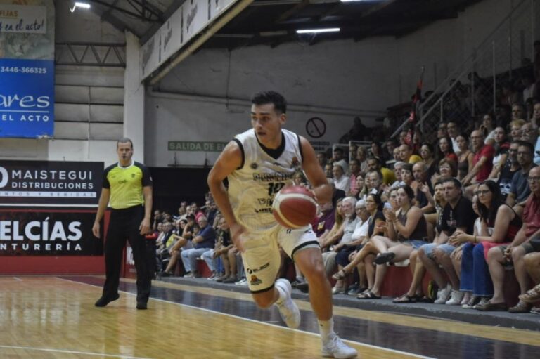 Nicolas-Rodriguez-Pergamino-Basquet-ante-Central-Entrerriano