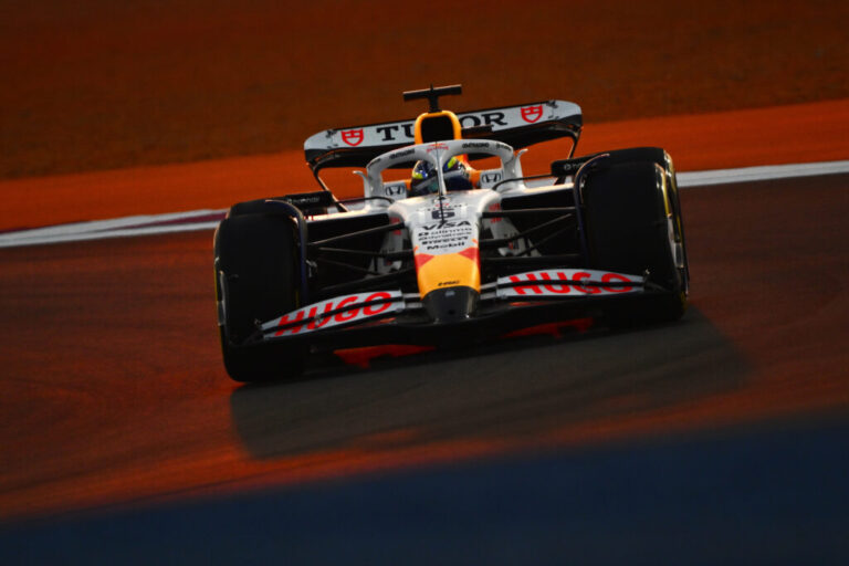 Racing Bulls elogia al «increíble» Hadjar tras su ascenso a Red Bull: «Cada día es mejor»