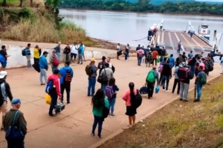 Por la crisis, cientos de jóvenes misioneros se van a Brasil a trabajar