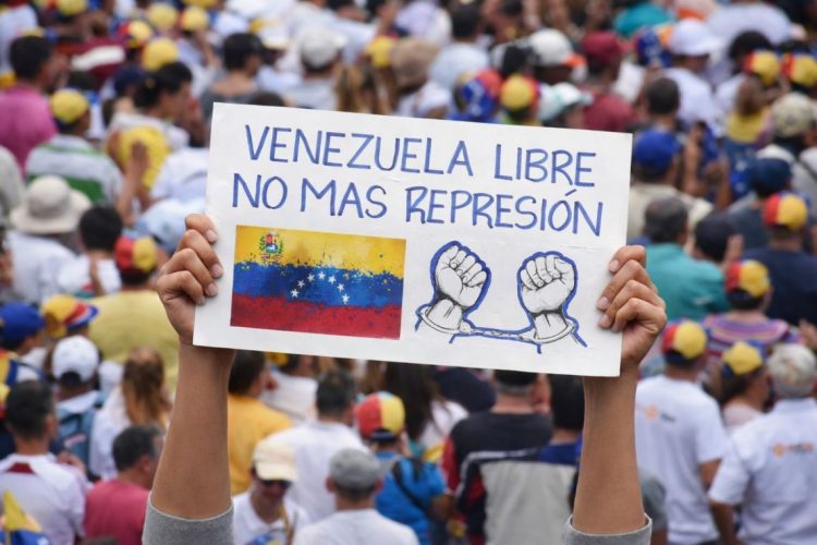 Venezuela post-Maduro: ¿Cómo viven los ex presos políticos tras salir de las cárceles?