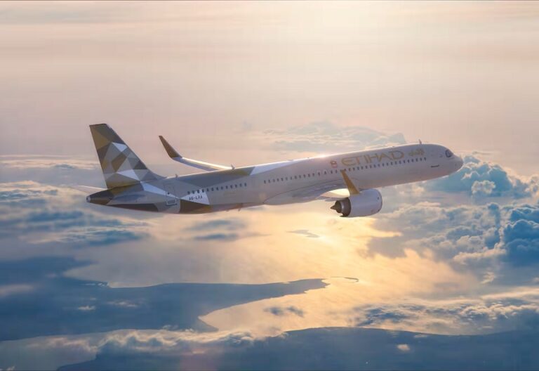 etihad-a321lr-airtoair-3