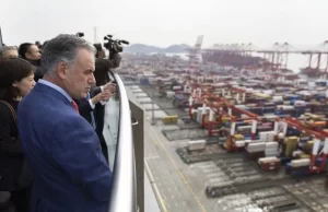 Orsi visitó el mayor puerto logístico marítimo del mundo durante su gira oficial