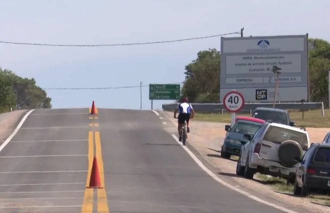Un joven falleció en un accidente de moto tras chocar contra un mojón en la Ruta 104