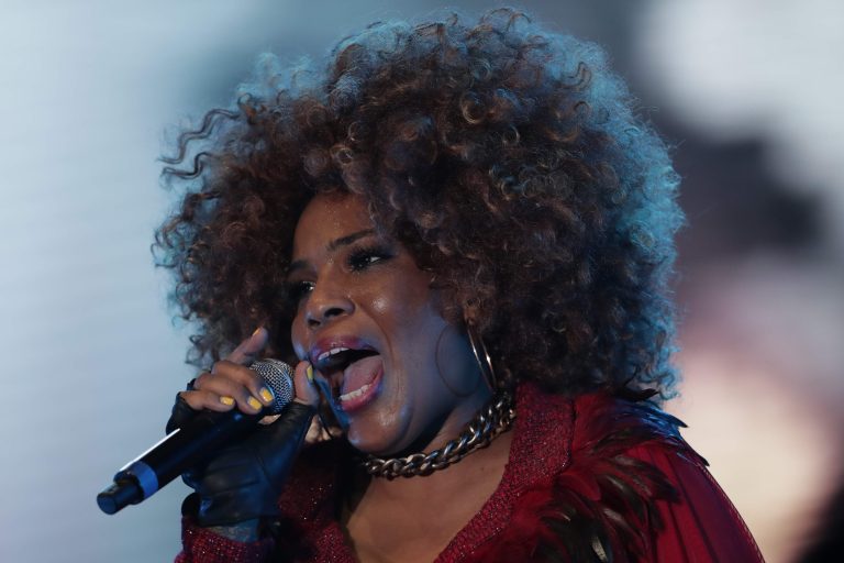 Macy Gray llega hoy con su singular voz al Teatro del Banco Central del Paraguay