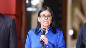 Venezuela confirma que se suspende el encuentro entre Delcy Rodríguez y Gustavo Petro