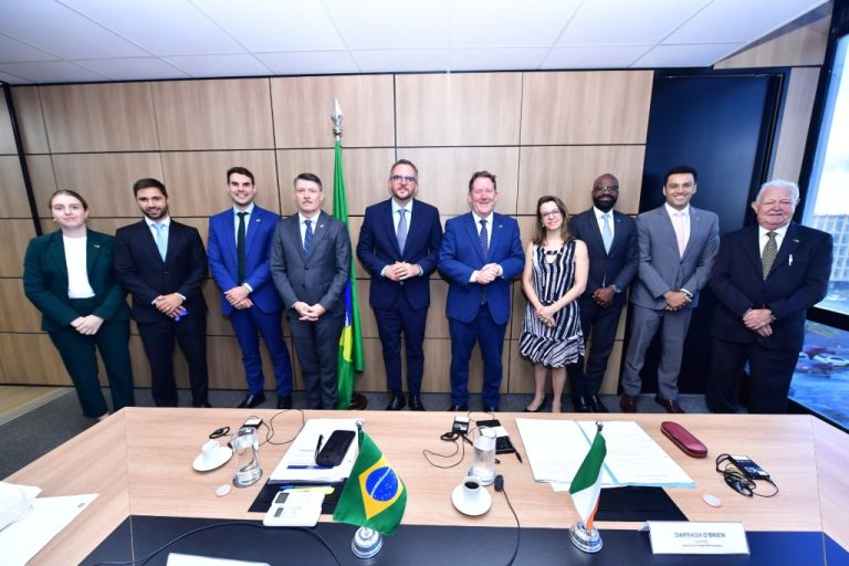 Brasil e Irlanda realizam nova rodada de negociações sobre serviços aéreos