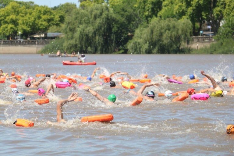 Regatas organiza la primera edición del “Desafío de la Ribera” de aguas abiertas