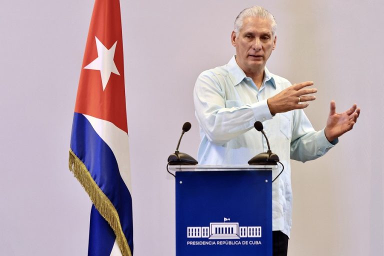 Díaz-Canel, tras las protestas: «Para el vandalismo y la violencia no habrá impunidad»