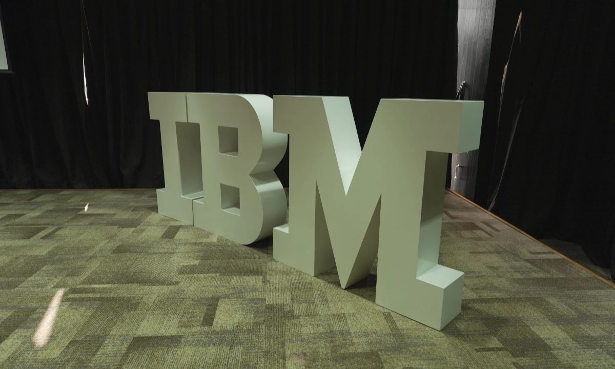IBM presenta una nueva arquitectura que combina la computación cuántica y la clásica para resolver problemas científicos