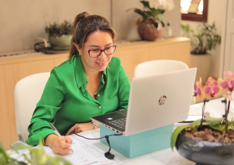 El Liderazgo Femenino como Pilar Transformador del Turismo en Iberoamérica