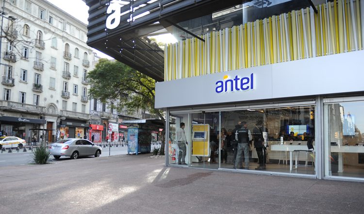 Antel cierra 2025 con ganancias récord y transfiere la totalidad de sus utilidades al Estado