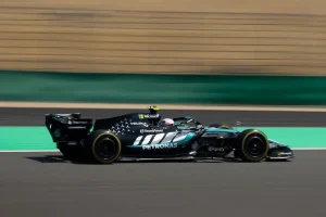 Antonelli destaca el «buen ritmo» de Mercedes en la clasificación sprint de China