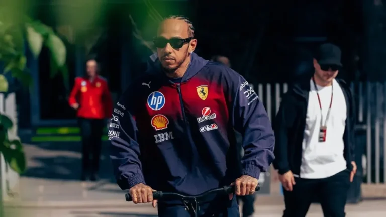 Hamilton señala que Ferrari necesita «dar un paso adelante» para vencer a Mercedes