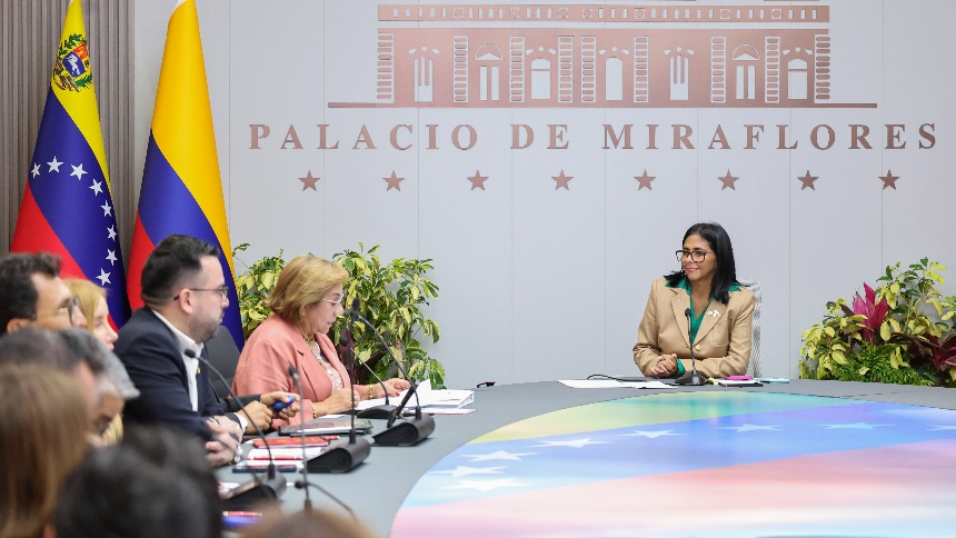 Delcy Rodríguez designó nuevo embajador en Colombia