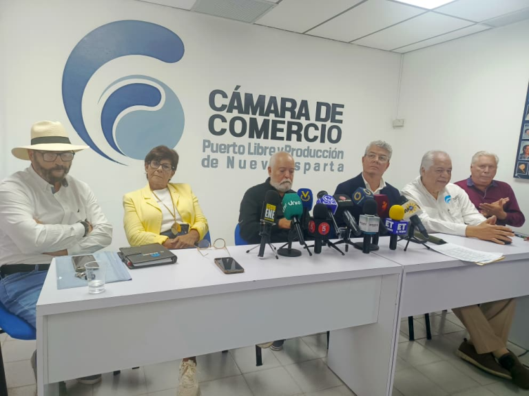 Empresarios rechazan cobro de impuesto a compras en el puerto libre +Video