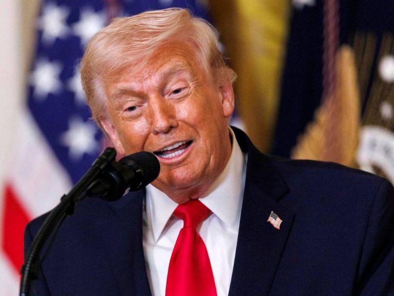 Trump ofrece una recompensa de diez millones de dólares por información de líderes iraníes