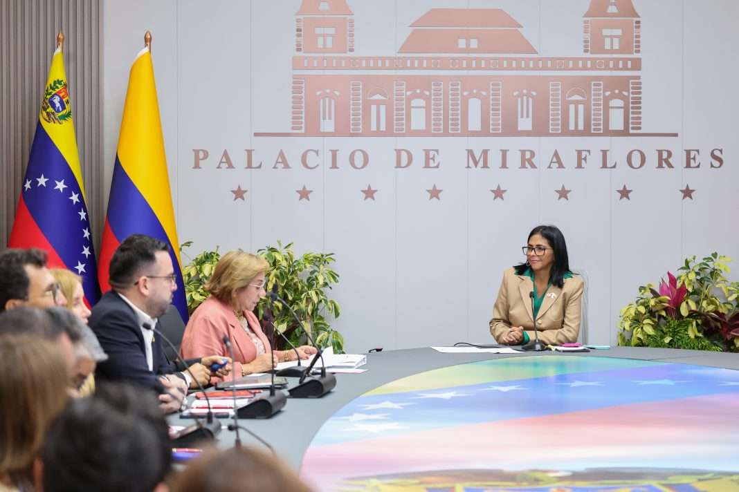 Delcy Rodríguez hace un llamado a la «unión nacional» y la paz durante el Domingo de Resurrección