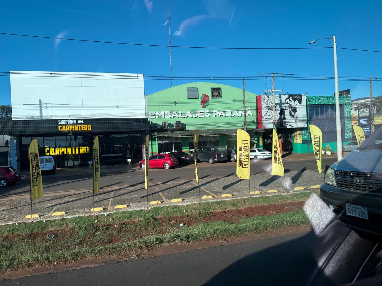 Empresas “privatizan” paseos centrales de la Ruta PY02 ante silencio del MOPC y Tape Porã
