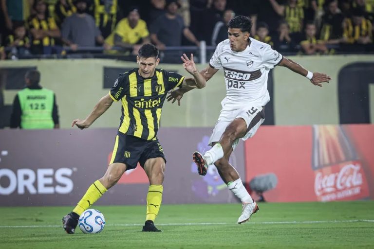 Peñarol se juega una parada decisiva frente a Platense por la Copa Libertadores