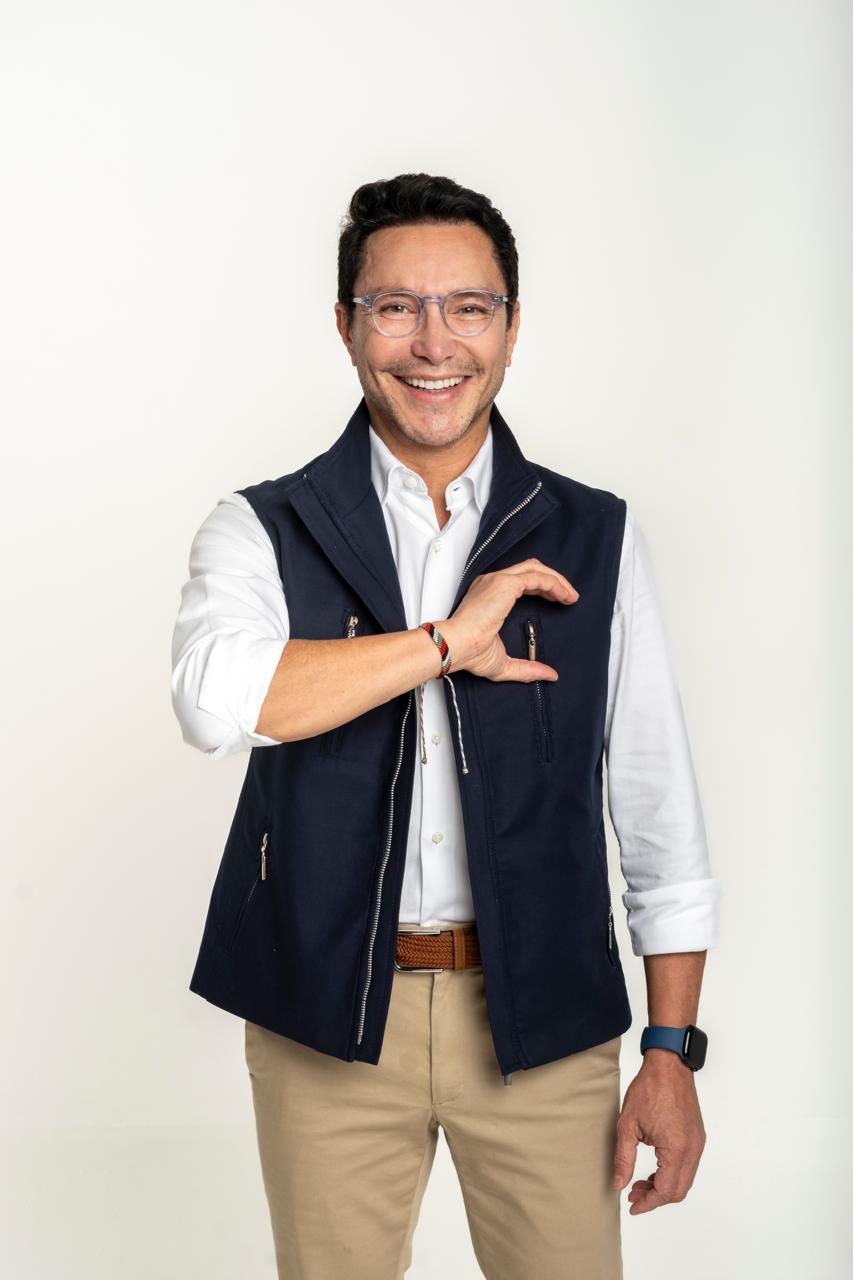 Colombia | Carlos Caicedo irrumpe en la carrera presidencial y desafía a sus rivales: “Mientras unos hablan, nosotros mostramos resultados”