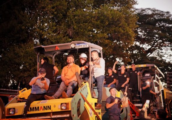 Pereira Mujica inicia pavimentación de 9 cuadras en el Km 7 Ciudad Nueva
