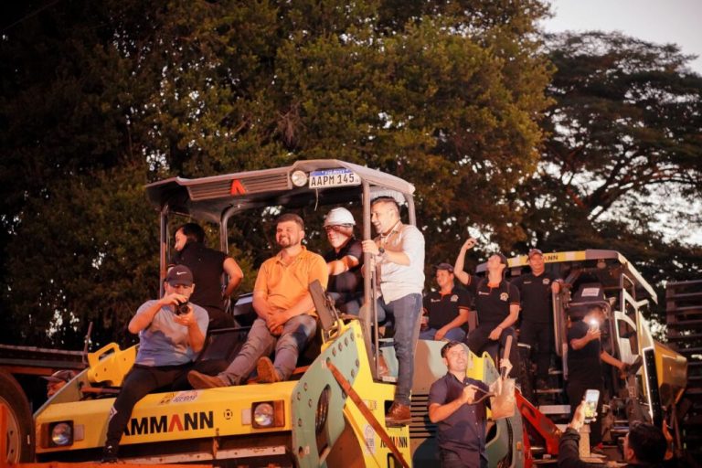 Pereira Mujica inicia pavimentación de 9 cuadras en el Km 7 Ciudad Nueva
