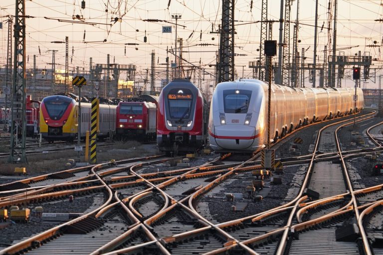 Si pensabas que Renfe tardaba… Alemania se está gastando 100.000 millones de euros para que sus trenes lleguen a tiempo
