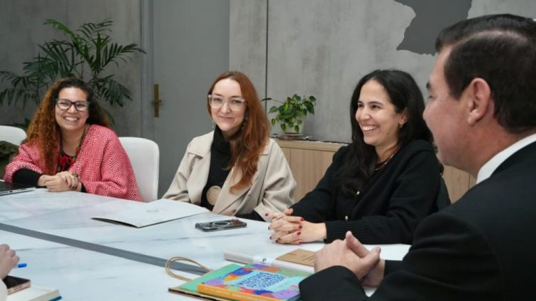 BUSCAN PROMOCIONAR LA ARTESANÍA COMO ATRACTIVO TURÍSTICO
