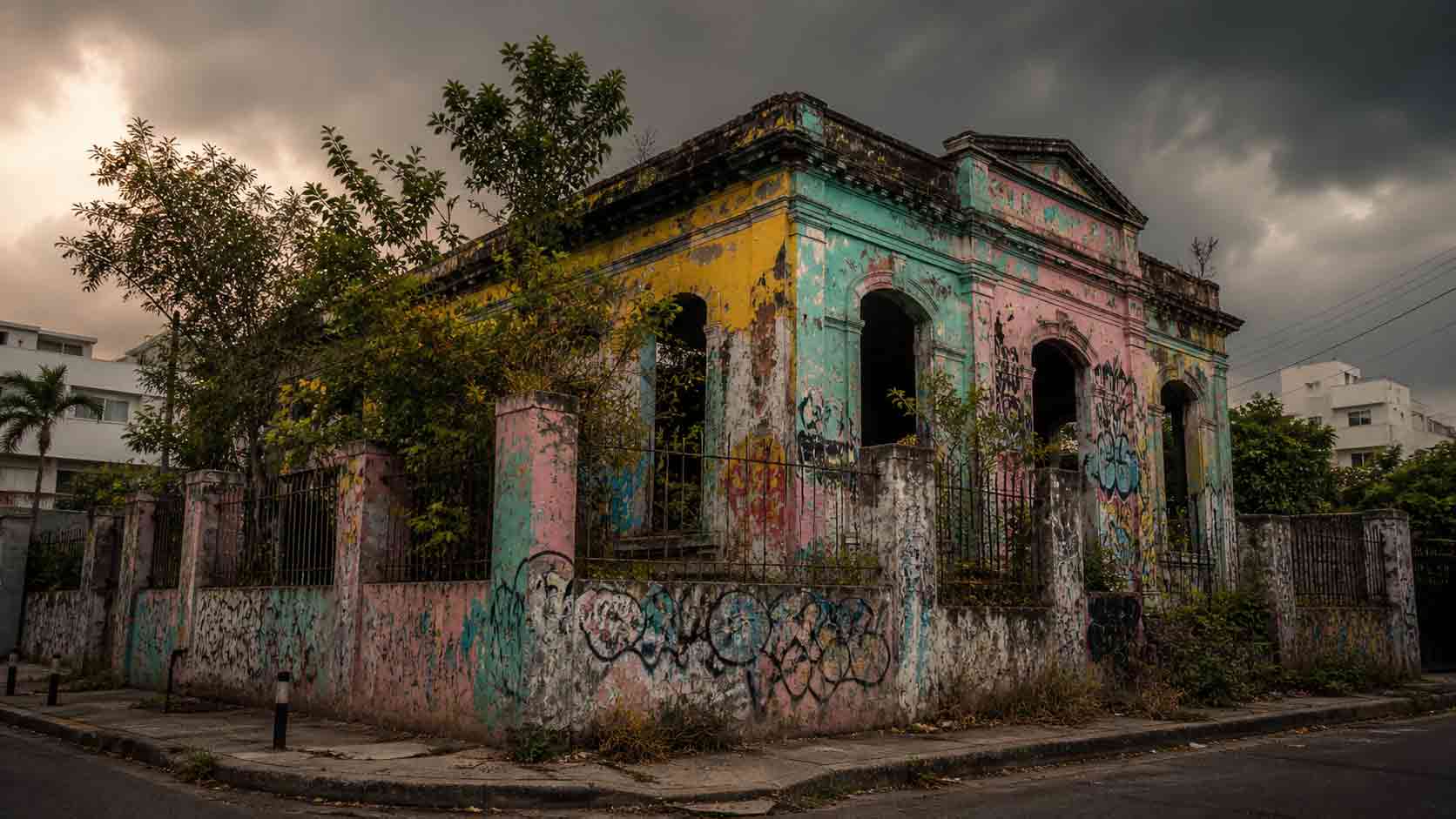 El misterio de la casa embrujada de Urdesa, en Guayaquil, demolida en 2020, pero aún nadie explica lo que pasa ahí El misterio de la casa embrujada de Urdesa, en Guayaquil, demolida en 2020, pero aún nadie explica lo que pasa ahí